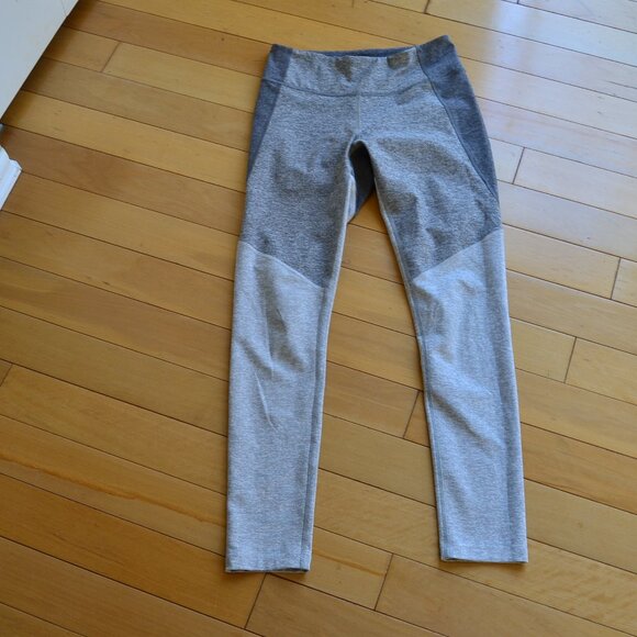 Outdoor Voices 7/8 Tri-Tone Leggings Graphite/Ash/Dove — S - Picture 2 of 9